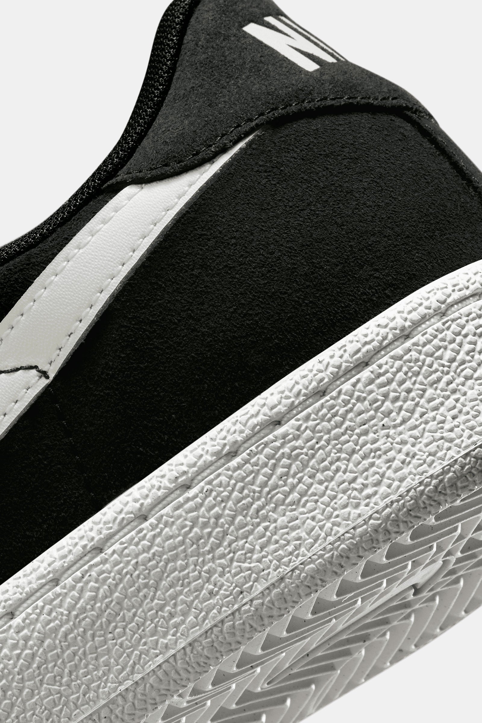 Nike SB Zoom Tennis Classic