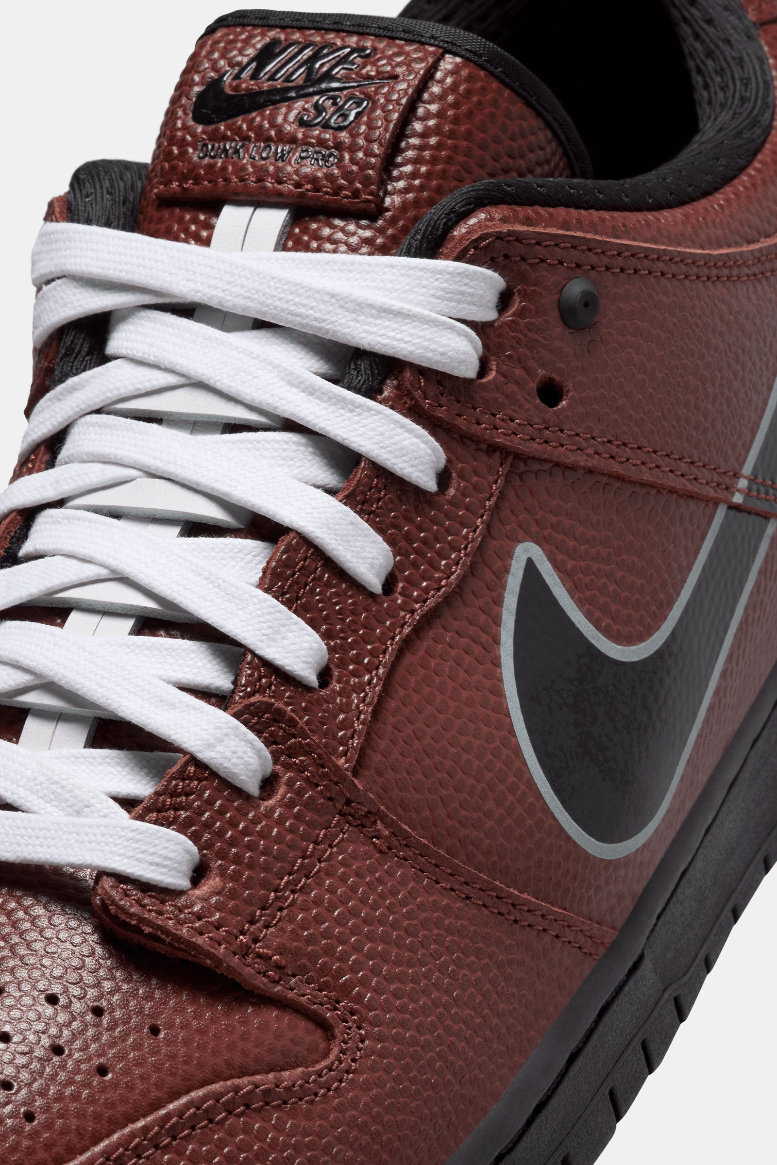Nike SB Dunk Low Pro x Limosine Skateboards