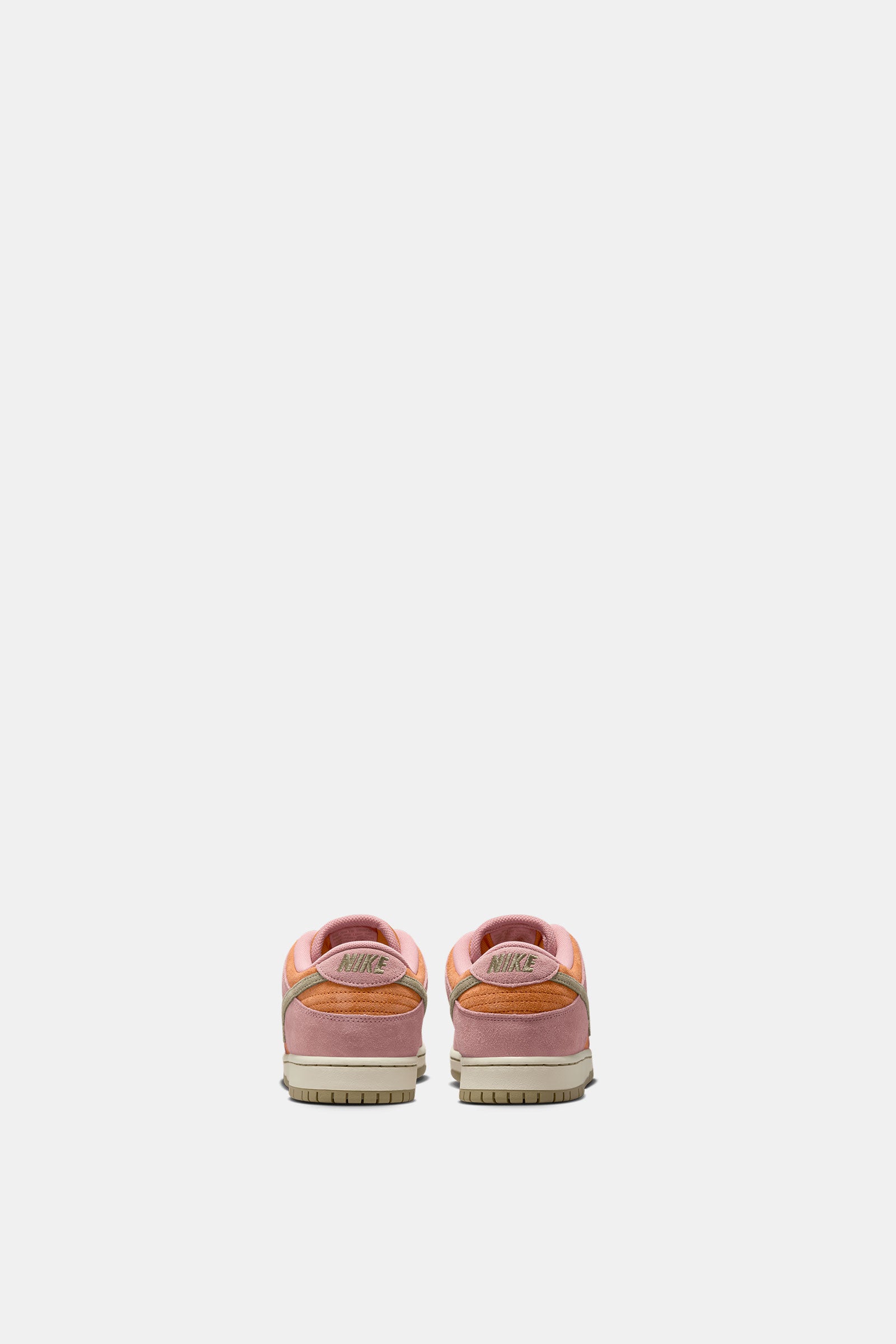 Nike SB Dunk Low Pro