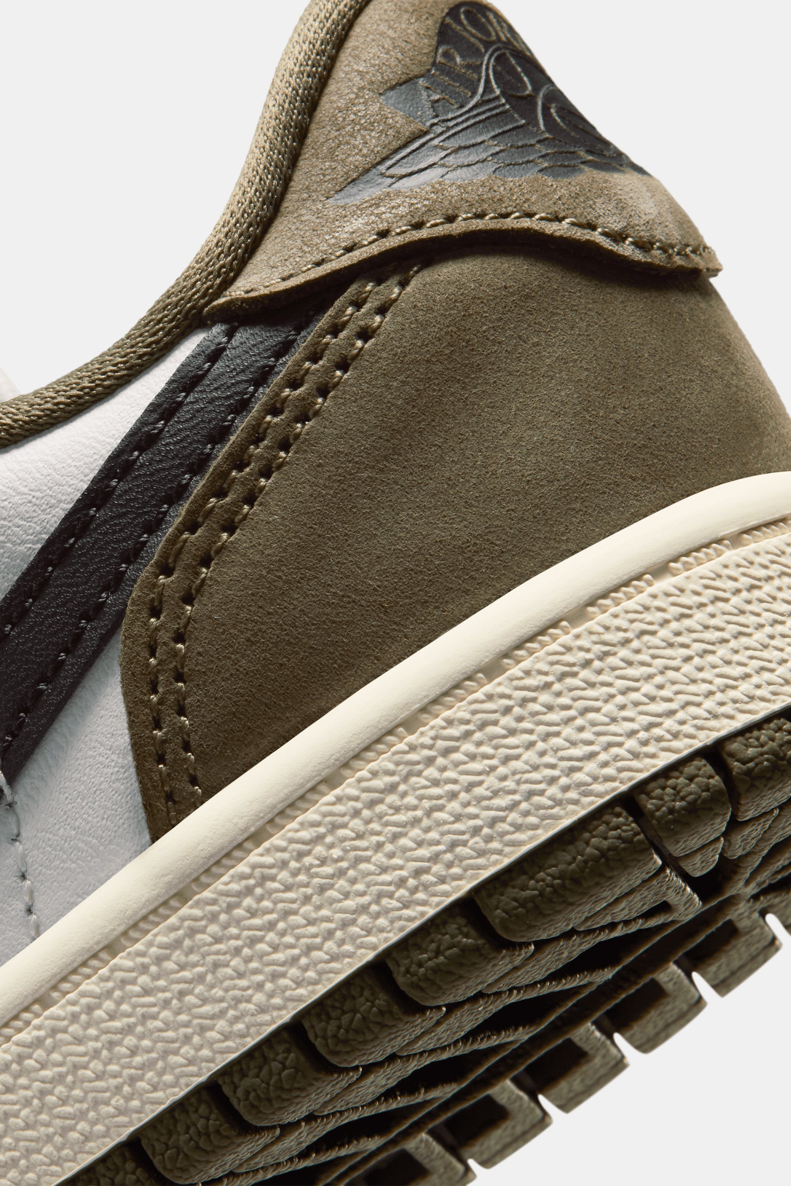 Jordan 1 Retro Low (PS) "Medium Olive"