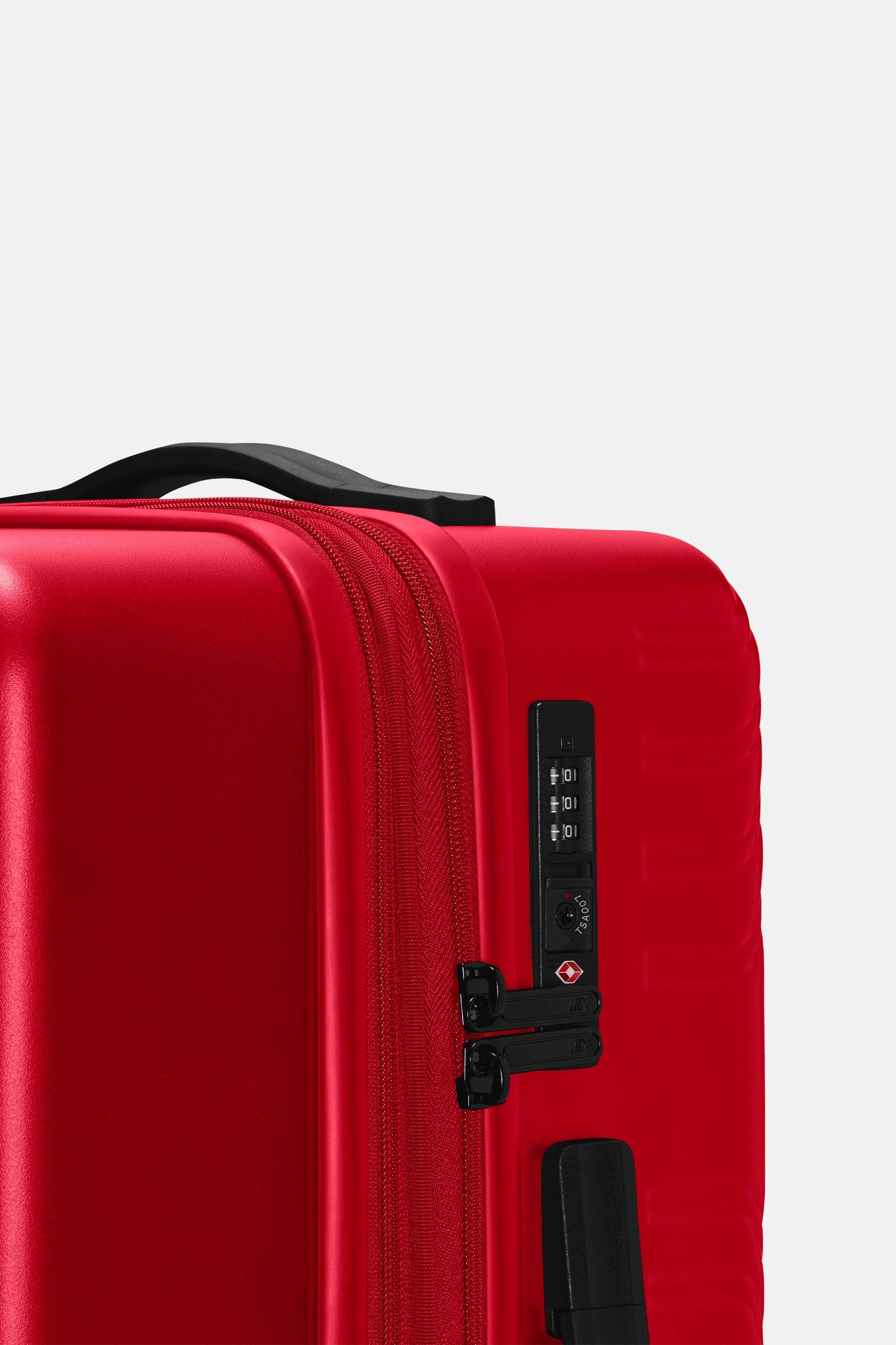 Nike Carry-On Hardshell Luggage 22" (52L)