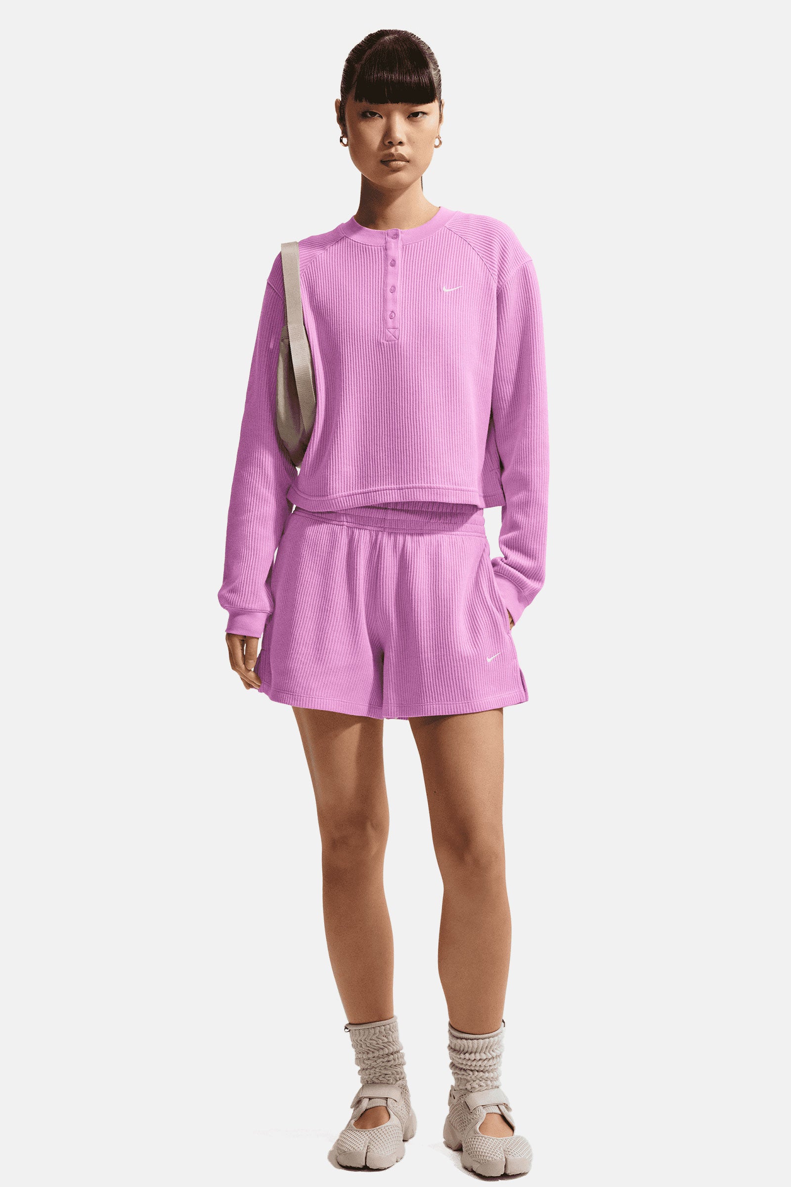 Nike Sportswear Chill Waffle Women's Loose Mid-Rise Shorts
