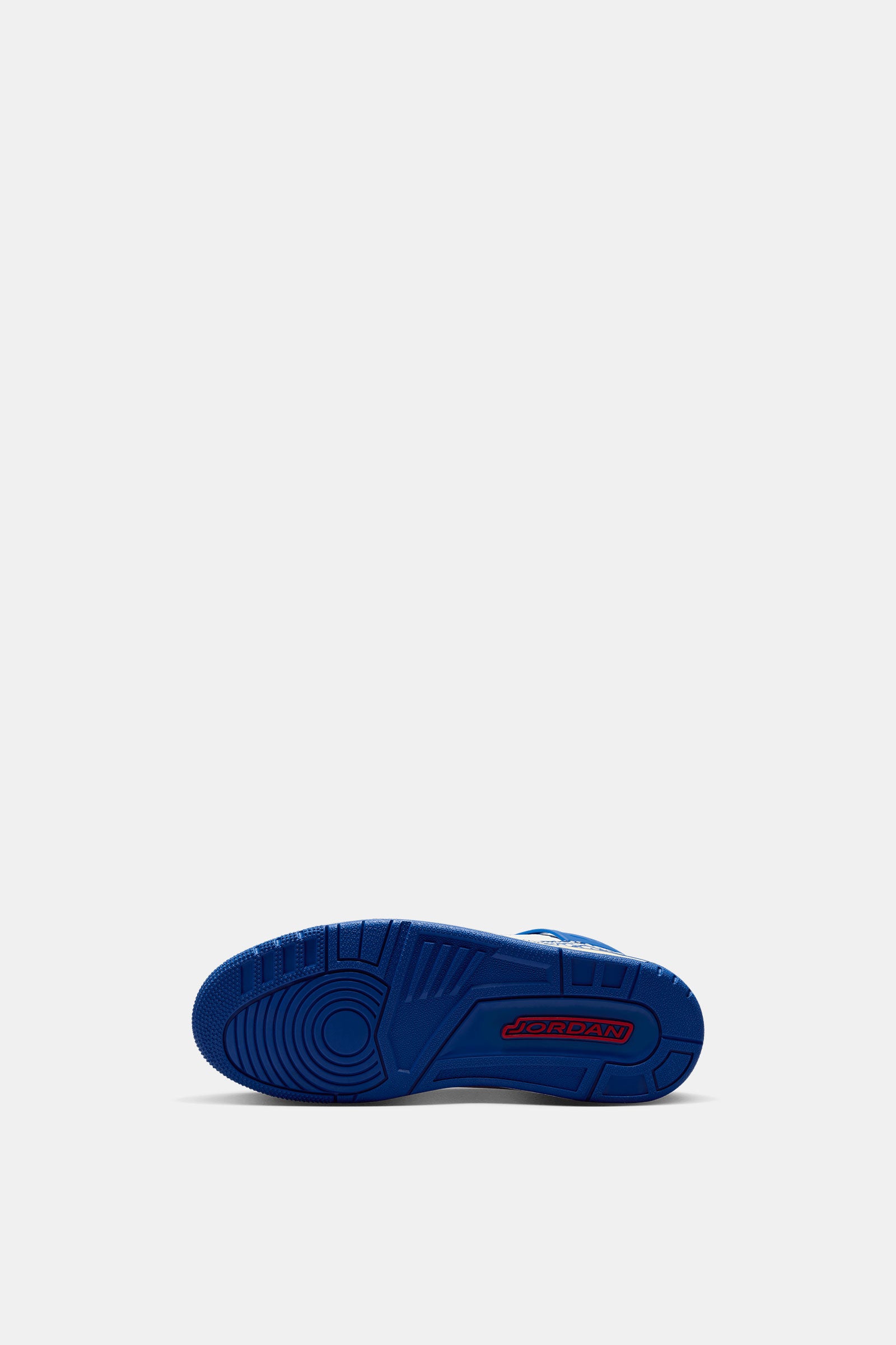 Jordan Spizike Low