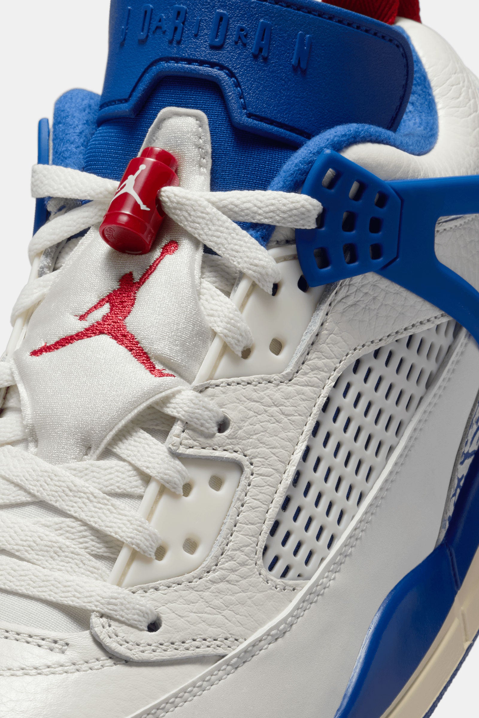 Jordan Spizike Low