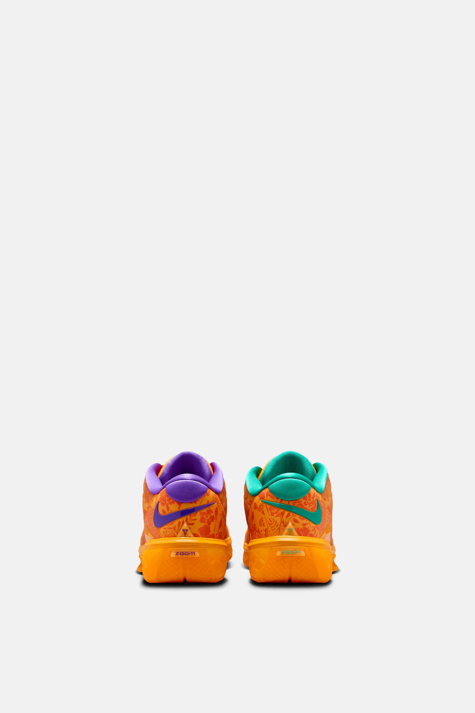 Kobe 3 Low Protro "Mamba Eterno"