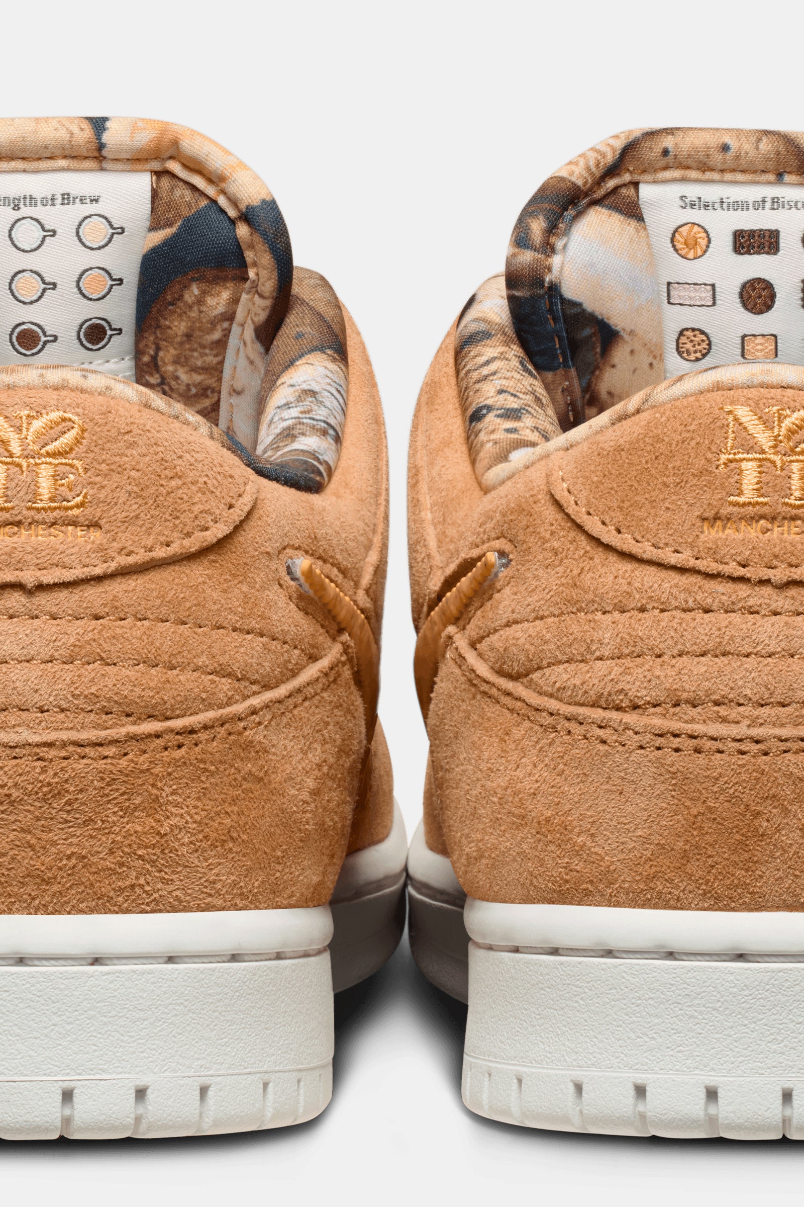 NOTE Manchester x Nike SB Dunk Low