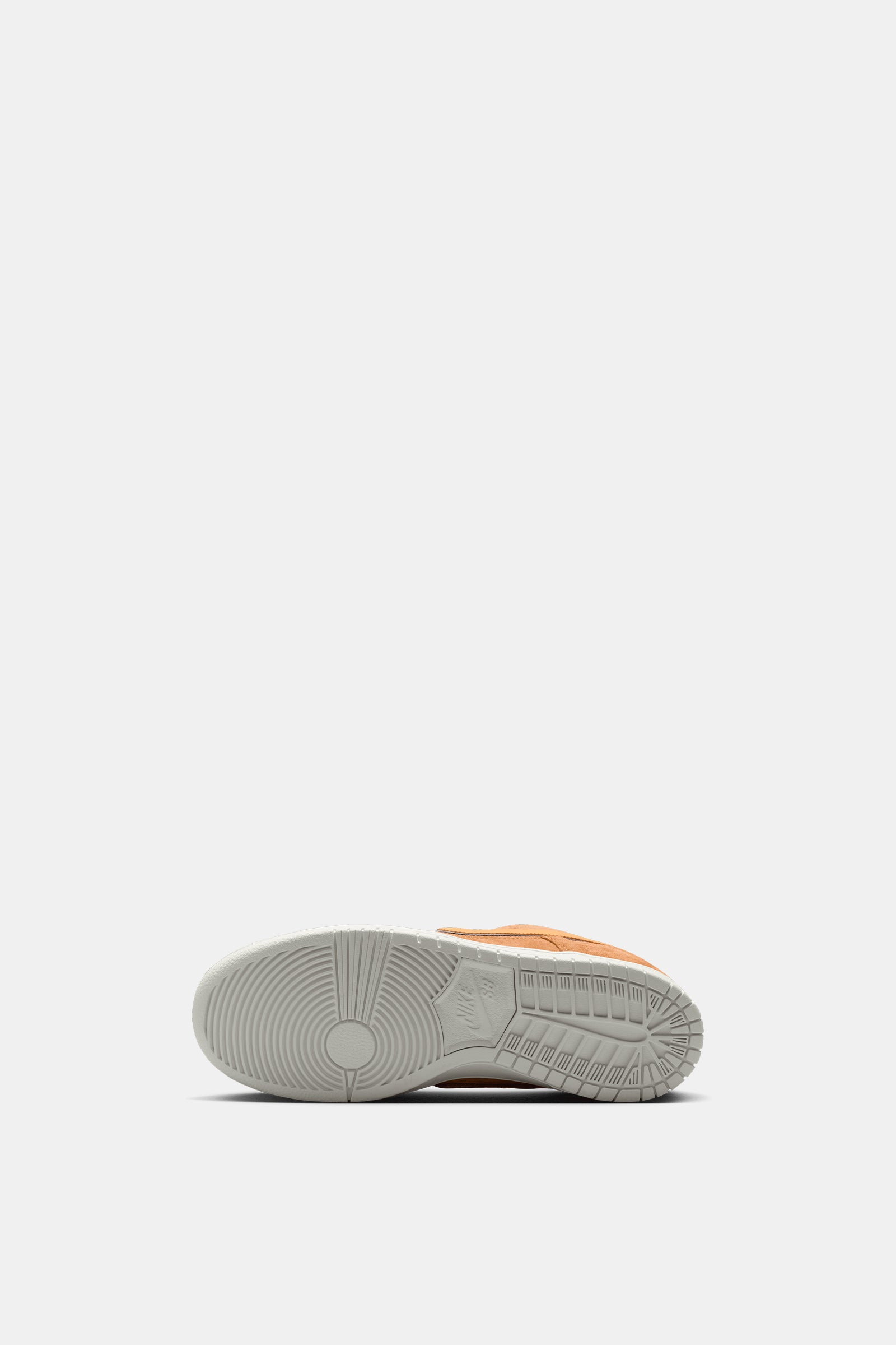 NOTE Manchester x Nike SB Dunk Low