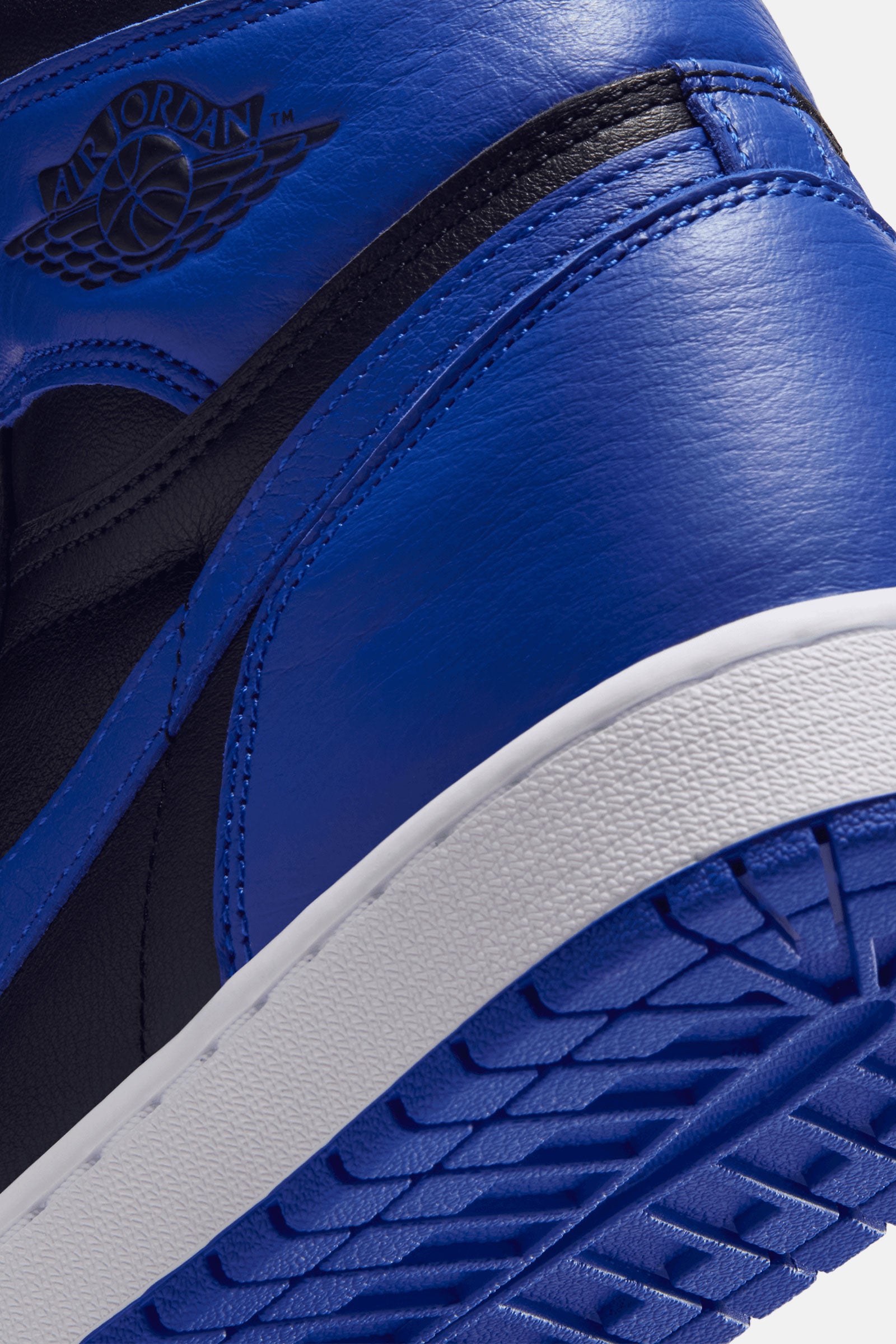 Air Jordan 1 High OG "Royal"