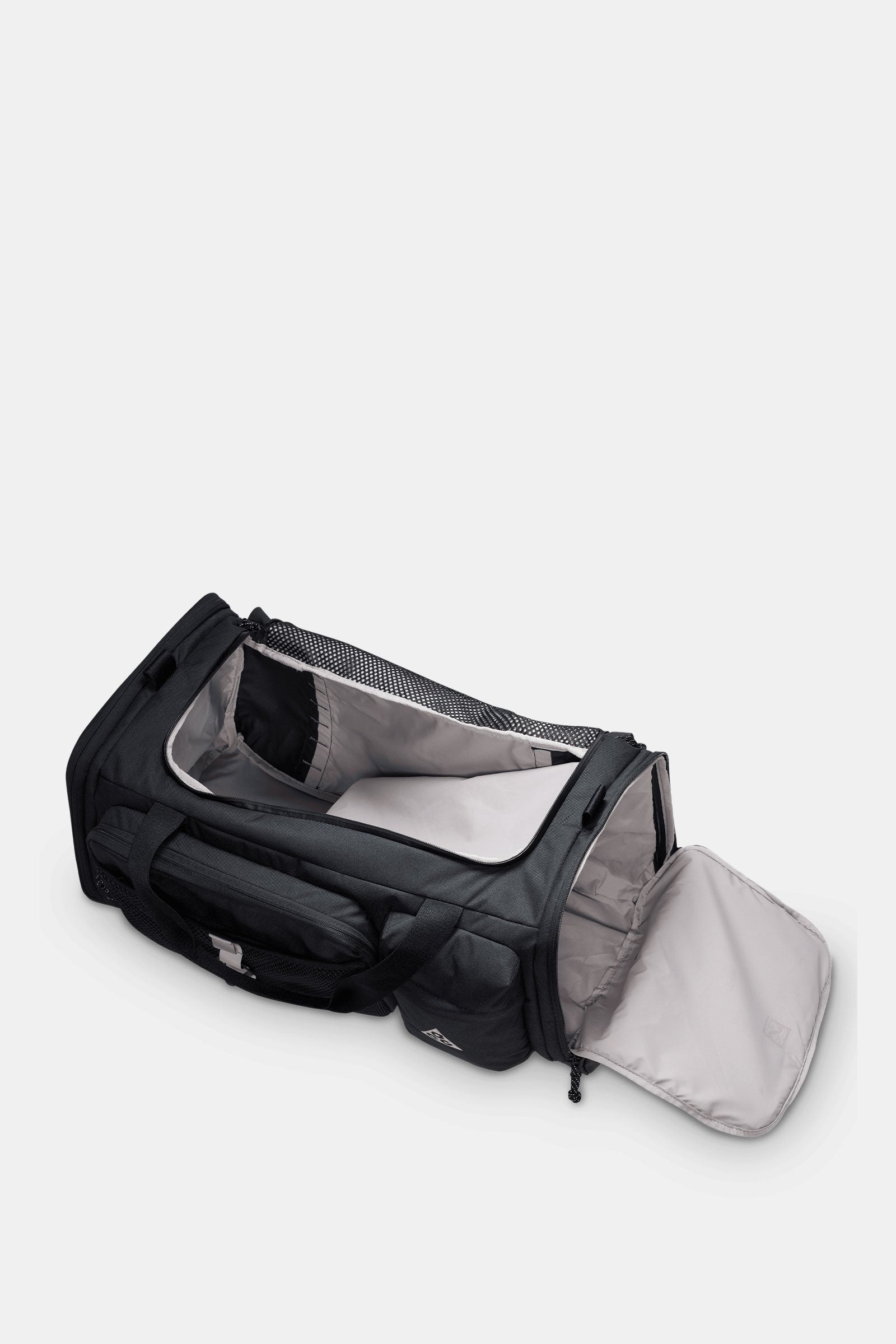 Nike ACG "DAYMAX" Duffel Bag (60L)