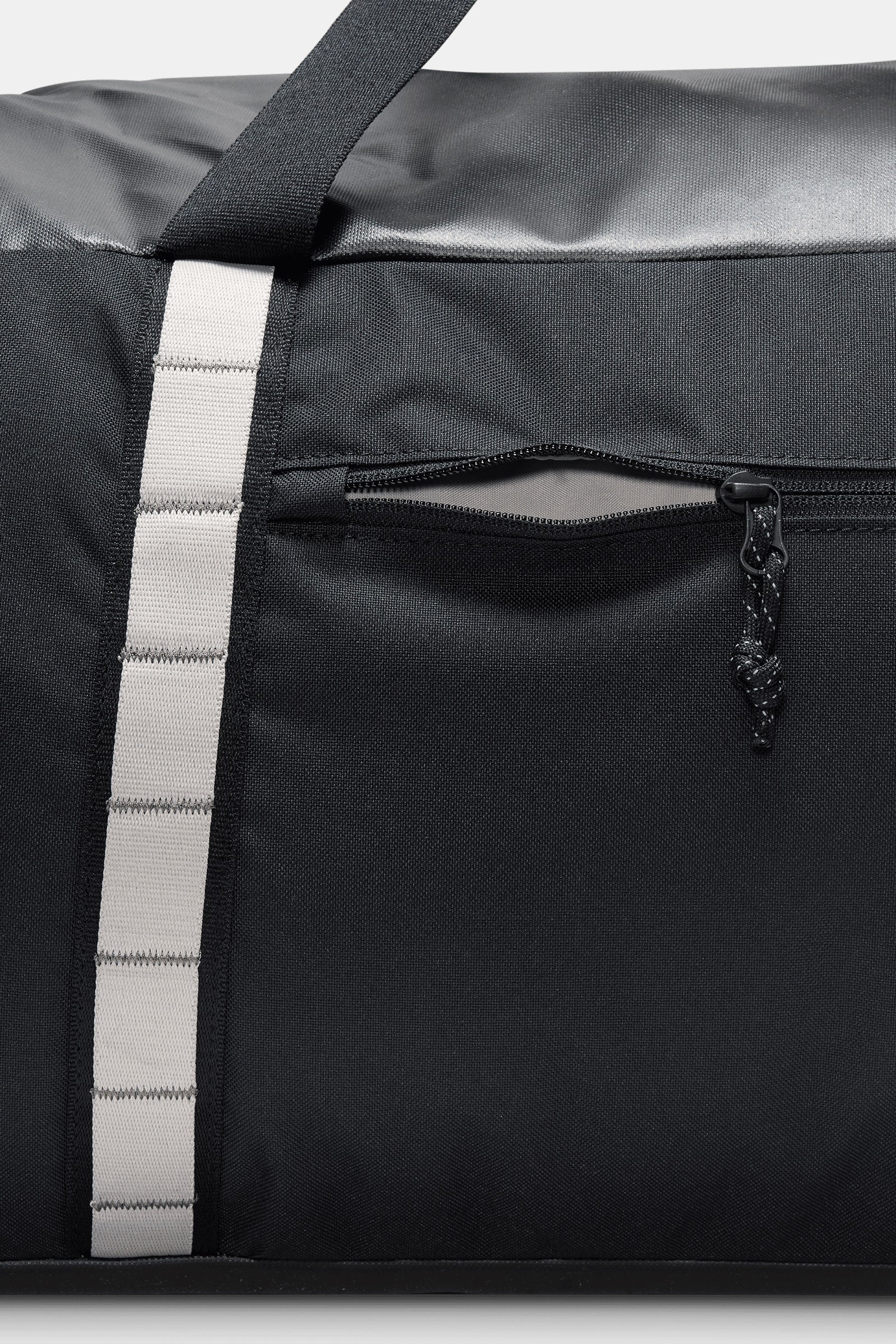 Nike ACG "DAYMAX" Duffel Bag (60L)