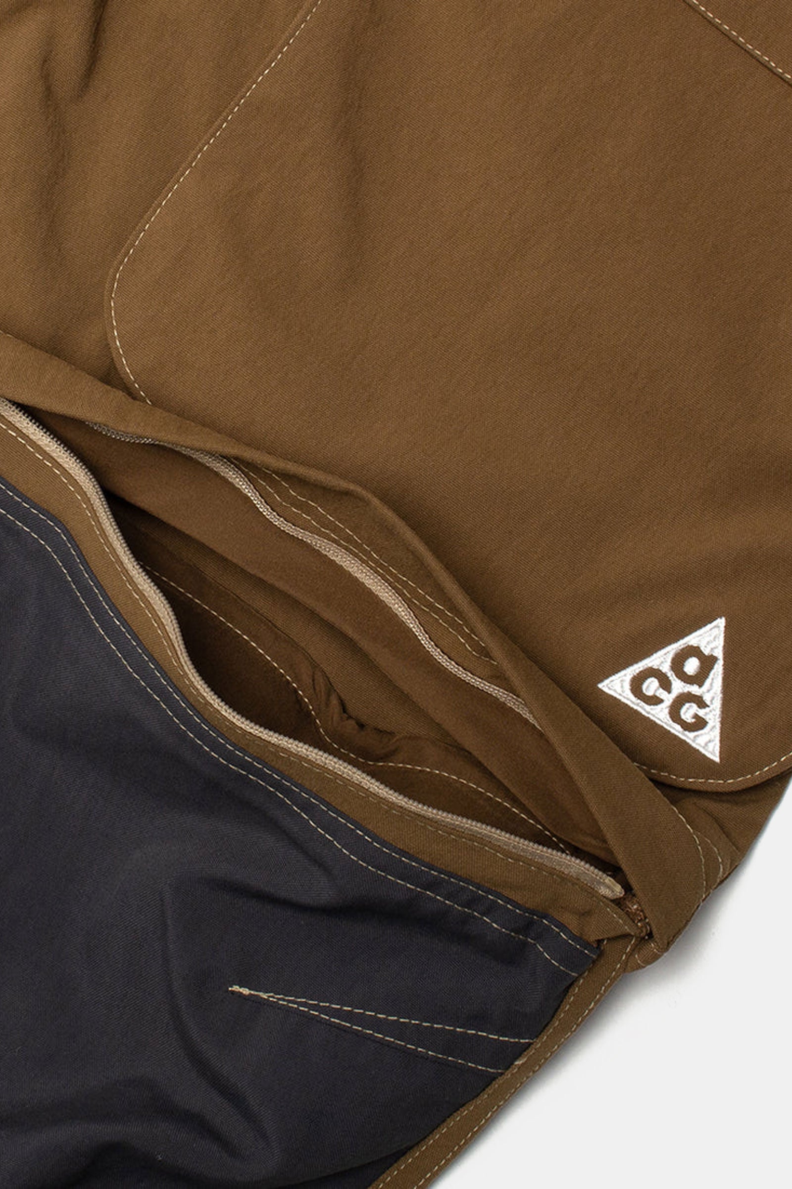 Nike ACG "Smith Summit" Zip Cargo Pants