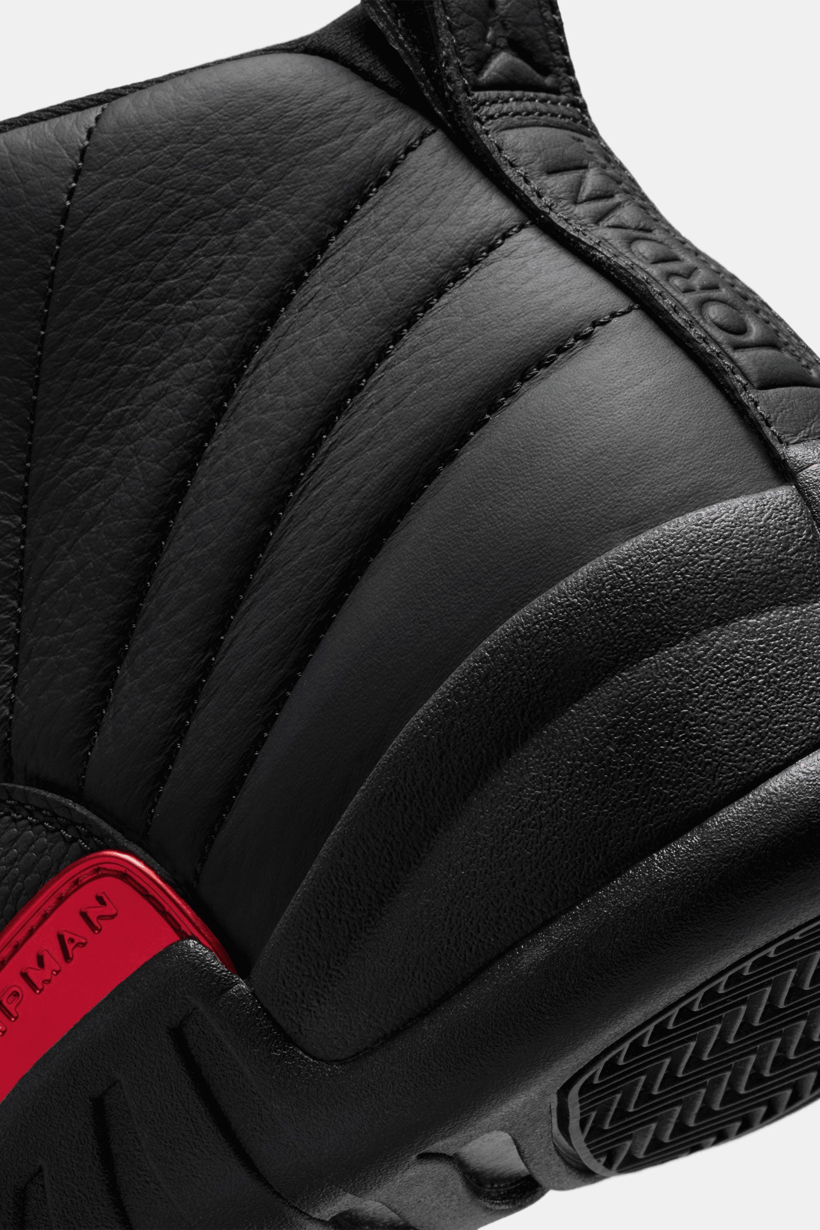 Air Jordan 12 Retro "Bloodline"