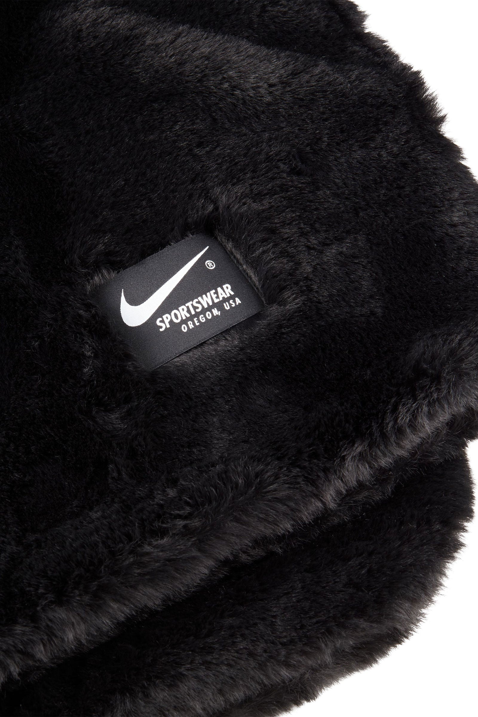 Nike Sportswear Faux Fur Blanket