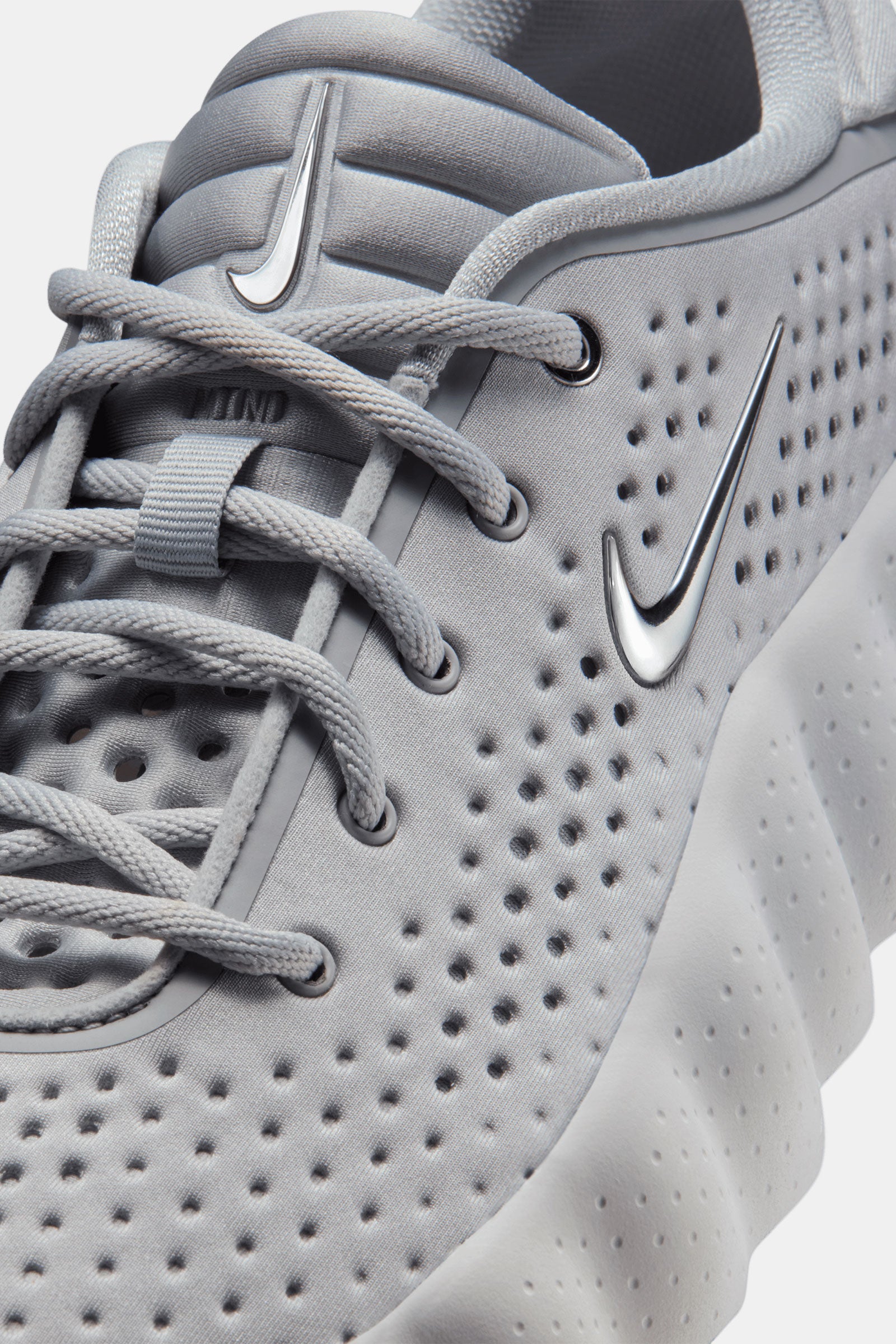 Nike Mind 002
