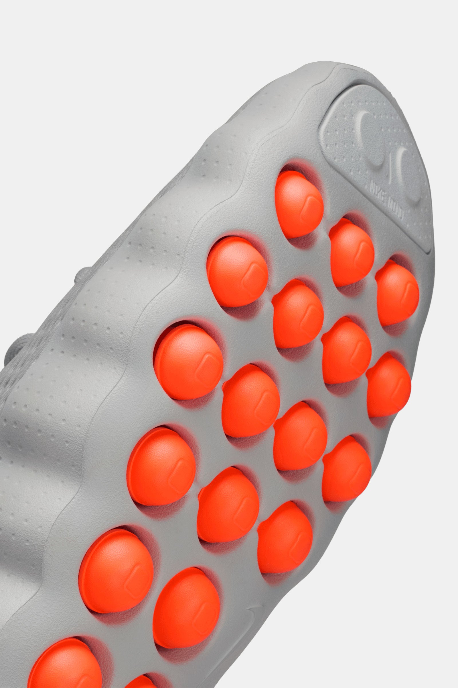 Nike Mind 002