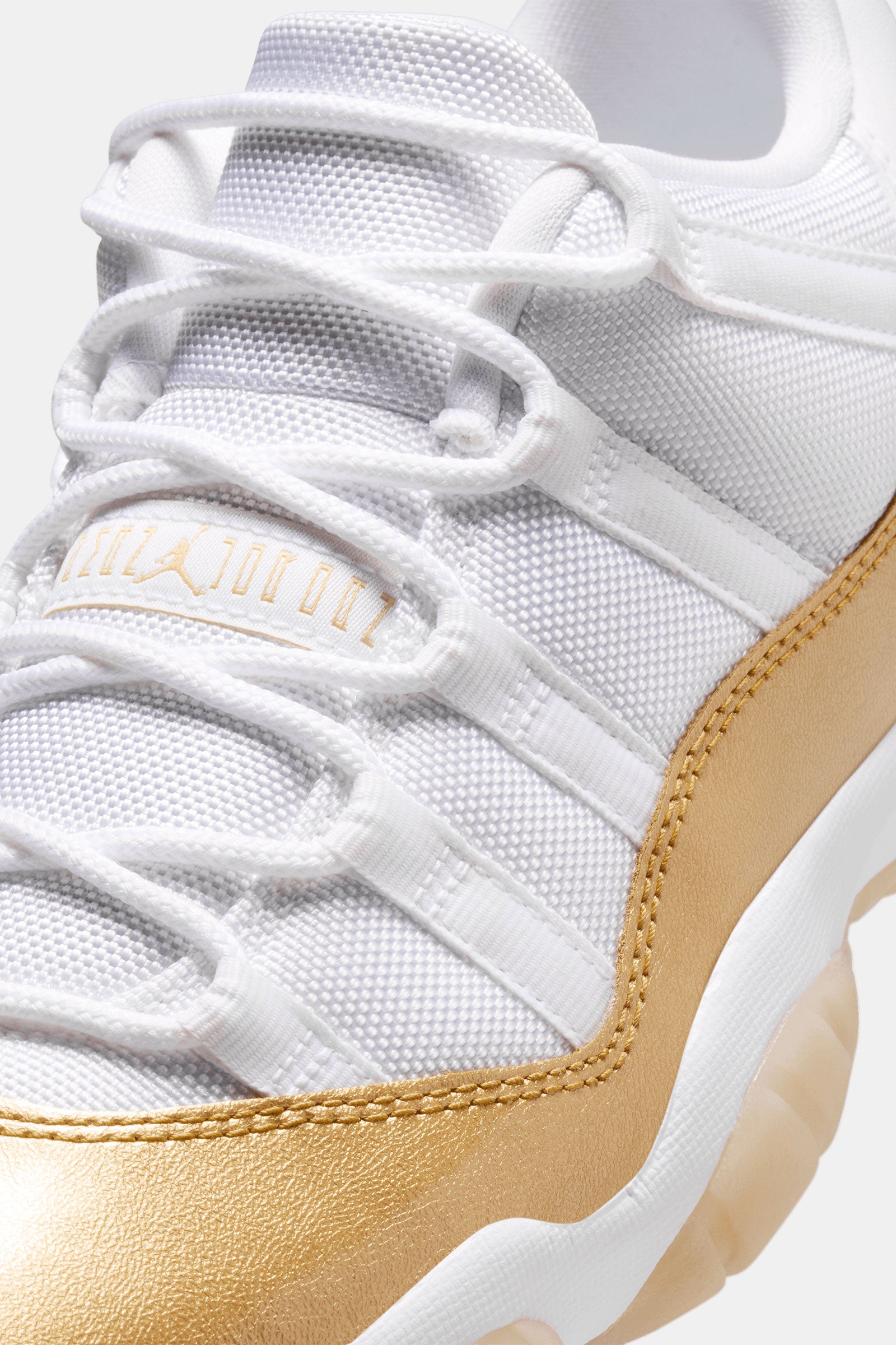Women's Air Jordan 11 Low "Mother's Day"